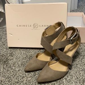 EUC Nude pumps with criss-crossed ankle strap!